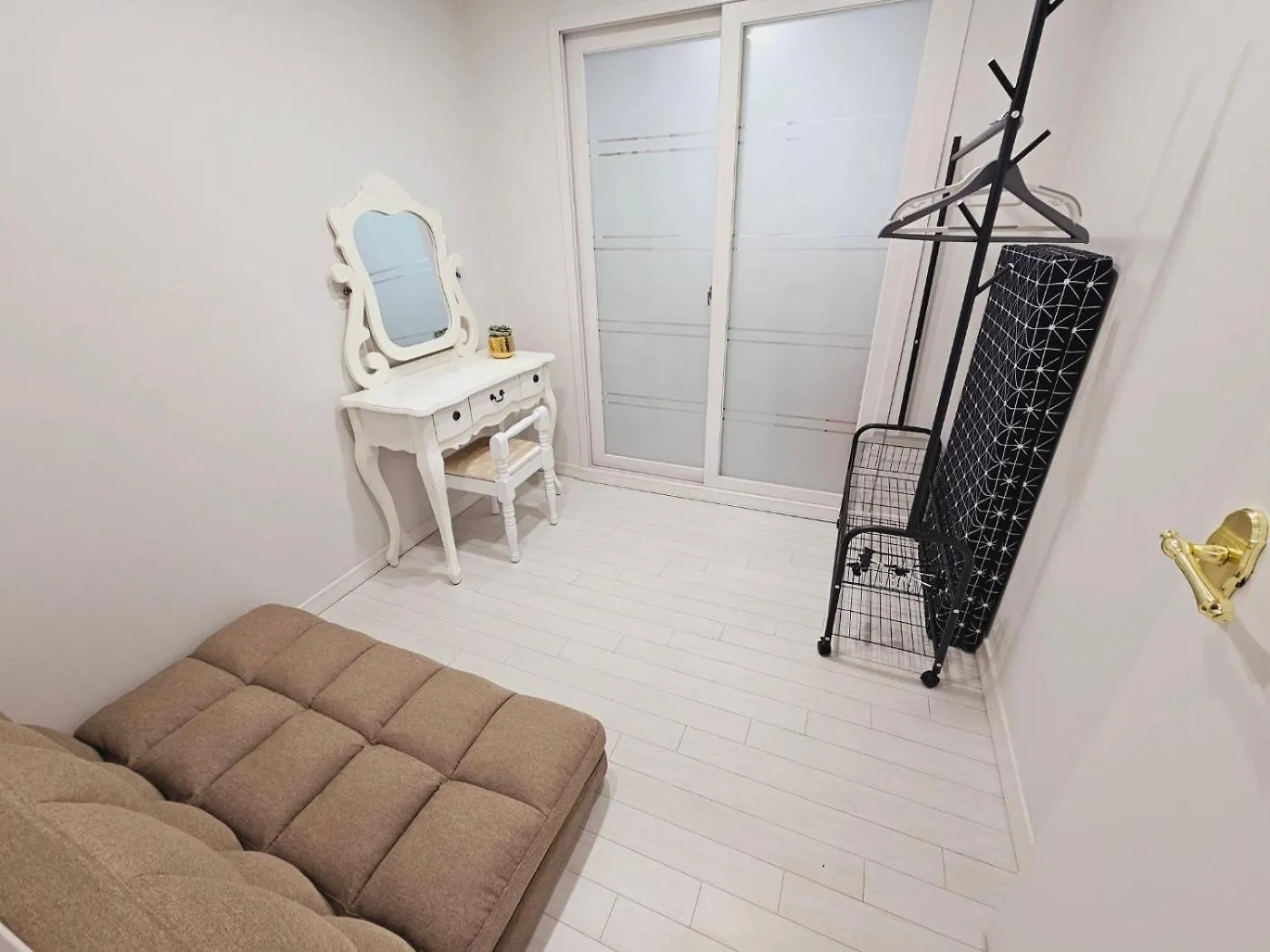 Villa Seoul Hwaogok Large Three Bedroom - 10Mins To Gimpo Airport