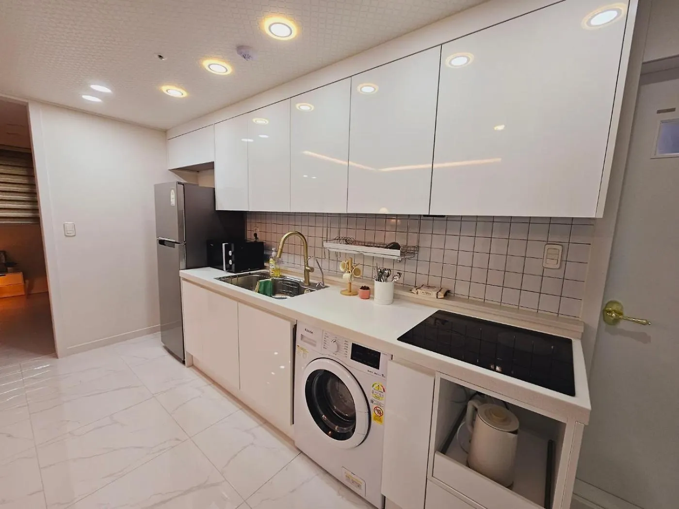 Seoul Hwaogok Large Three Bedroom - 10Mins To Gimpo Airport 韓国