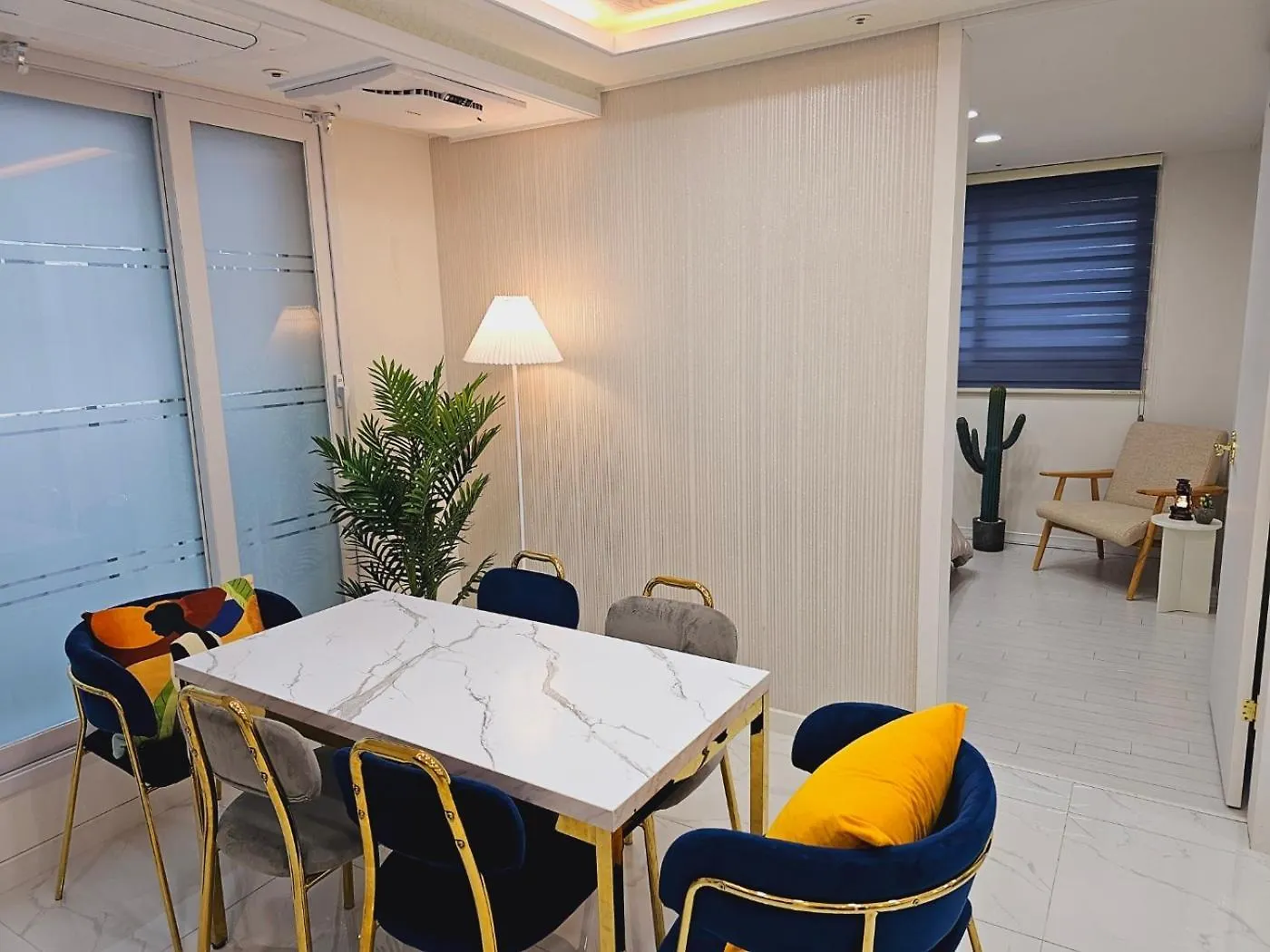 Seoul Hwaogok Large Three Bedroom - 10Mins To Gimpo Airport 韓国